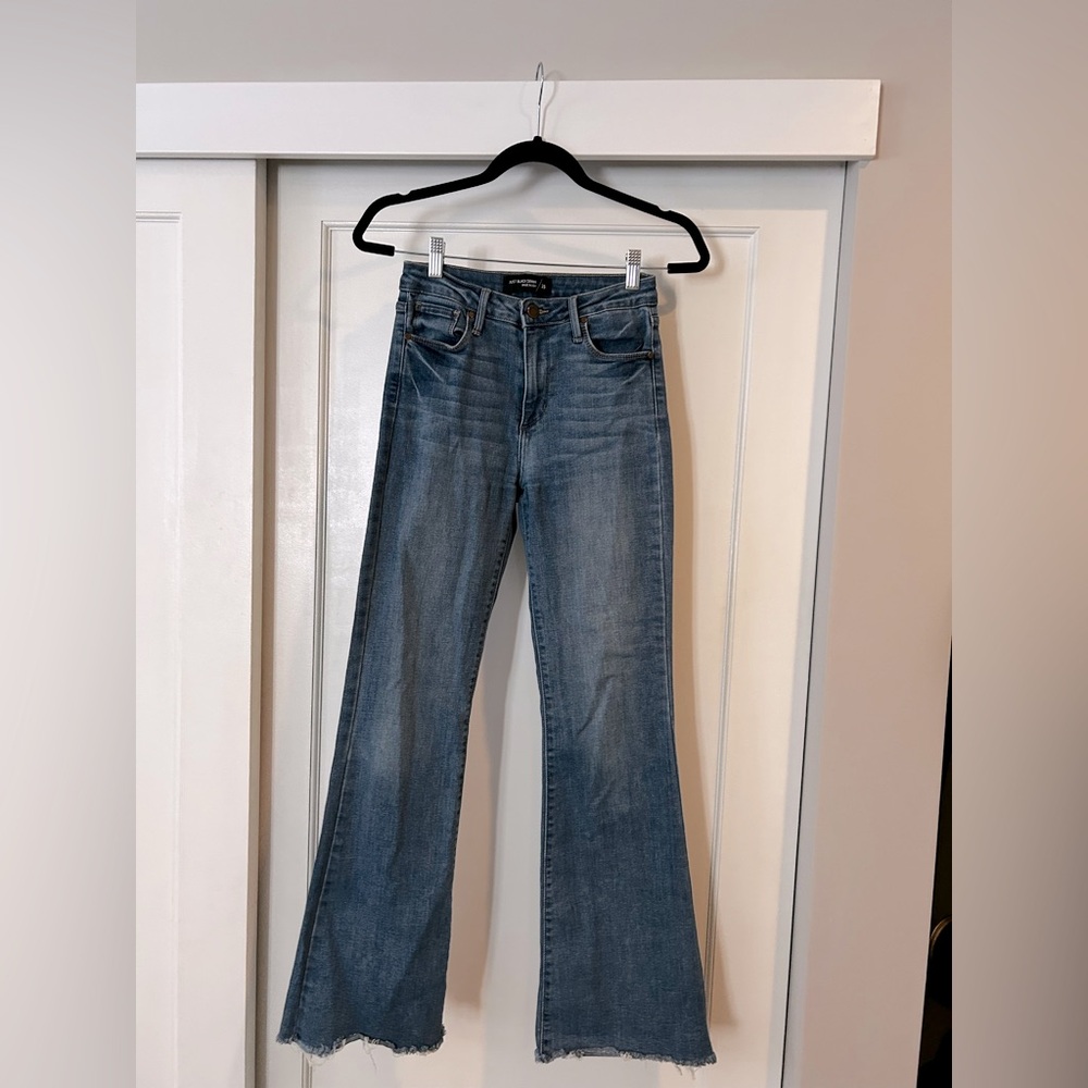 👖EUC Just Black Denim Women's Medium Wash Flare Jeans in Size 25